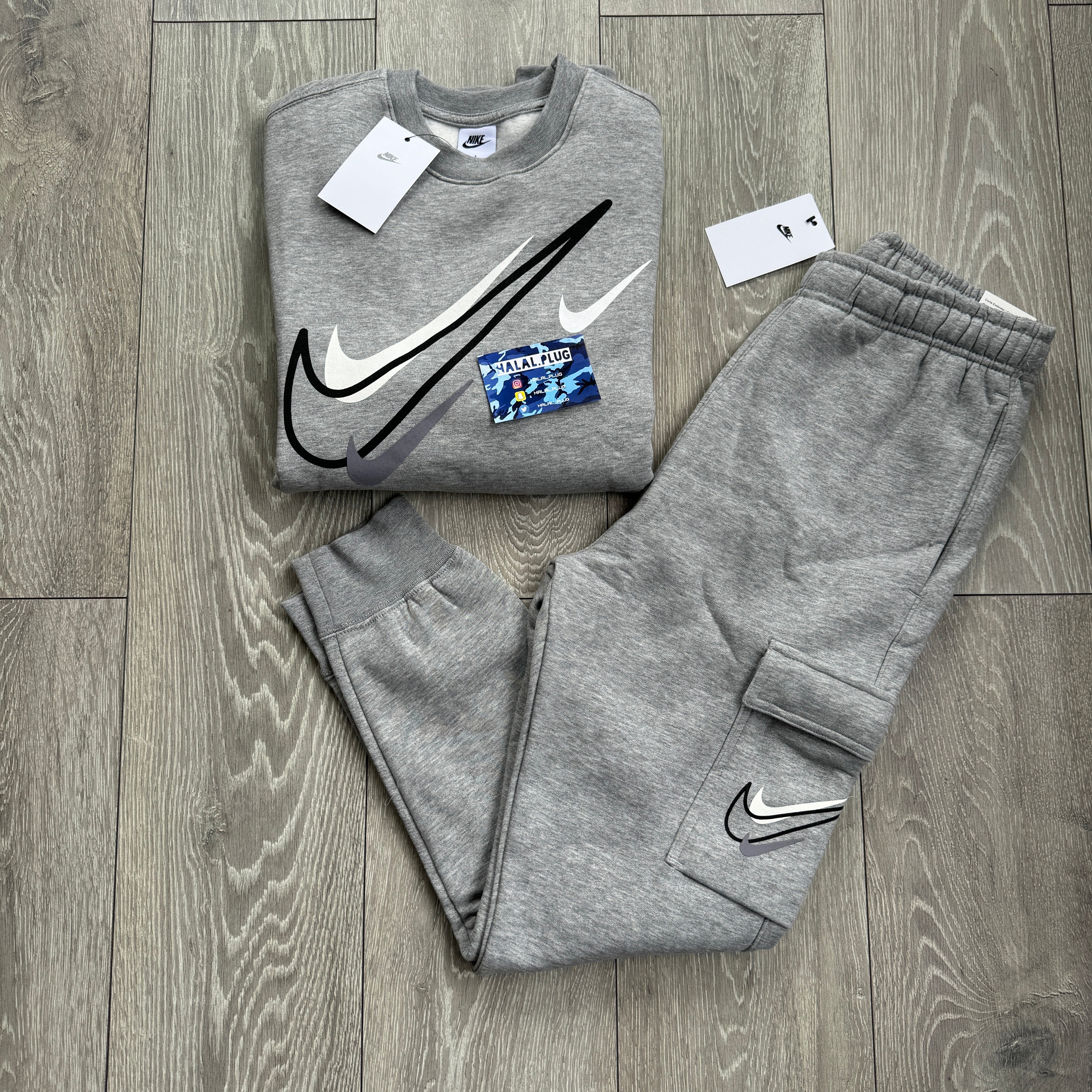 jogging nike multi swoosh